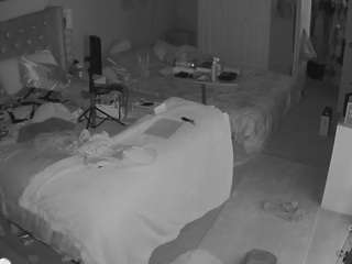 voyeurcam-house-charleys-room