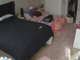 voyeurcam-house-charleys-room