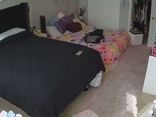 voyeurcam-house-charleys-room