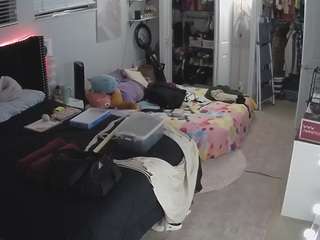 voyeurcam-house-... Live Webcam on CamSoda