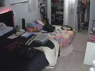 voyeurcam-house-... Live Webcam on CamSoda