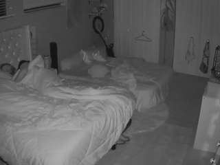 voyeurcam-house-charleys-room camsoda