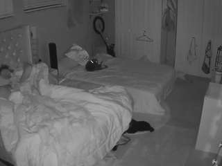 voyeurcam-house-charleys-room
