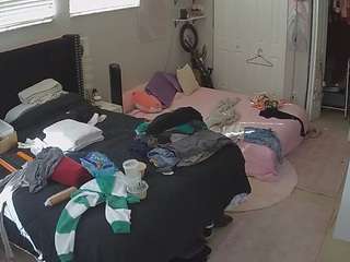 voyeurcam-house-charleys-room
