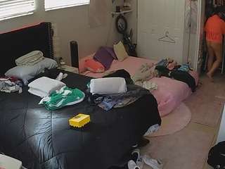 voyeurcam-house-charleys-room