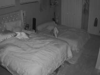 voyeurcam-house-charleys-room