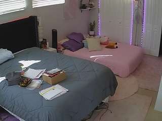 voyeurcam-house-charleys-room