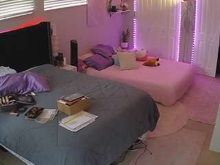 voyeurcam-house-charleys-room