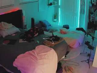 voyeurcam-house-charleys-room