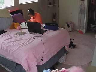 voyeurcam-house-charleys-room
