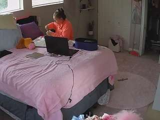 voyeurcam-house-charleys-room