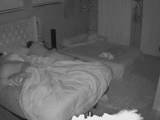 voyeurcam-house-charleys-room