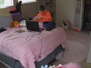 voyeurcam-house-charleys-room