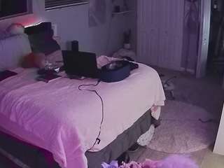 voyeurcam-house-charleys-room