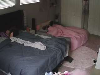 voyeurcam-house-charleys-room