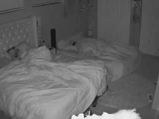 voyeurcam-house-charleys-room