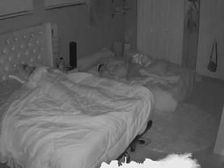 voyeurcam-house-charleys-room