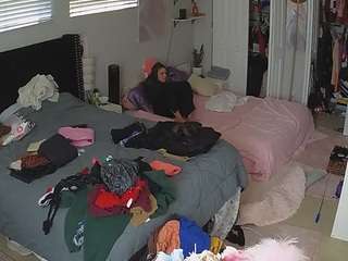 voyeurcam-house-charleys-room