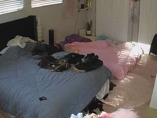 voyeurcam-house-charleys-room