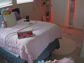 voyeurcam-house-charleys-room