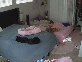 voyeurcam-house-charleys-room