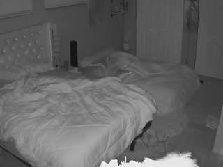 voyeurcam-house-charleys-room