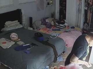 voyeurcam-house-charleys-room