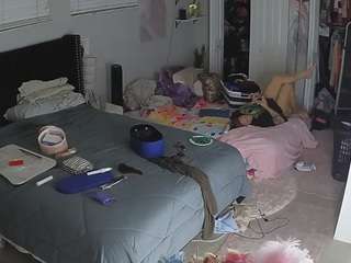 voyeurcam-house-charleys-room