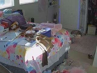 voyeurcam-house-charleys-room