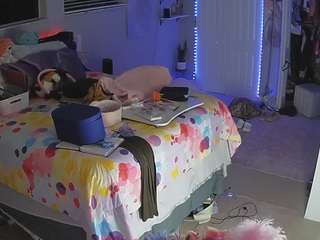 voyeurcam-house-charleys-room