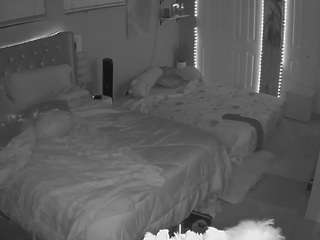 voyeurcam-house-charleys-room