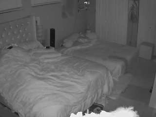 voyeurcam-house-charleys-room