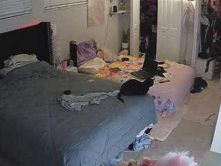 voyeurcam-house-charleys-room
