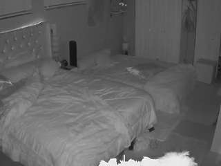 voyeurcam-house-charleys-room
