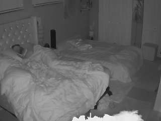 voyeurcam-house-charleys-room