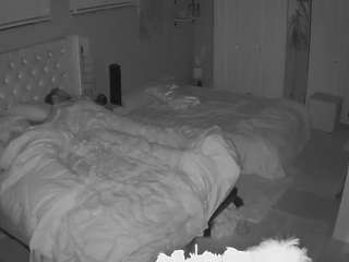 voyeurcam-house-charleys-room
