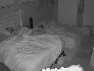 voyeurcam-house-charleys-room