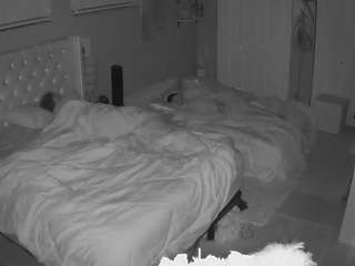 voyeurcam-house-charleys-room