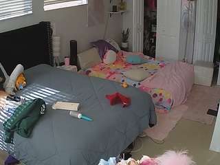 voyeurcam-house-charleys-room