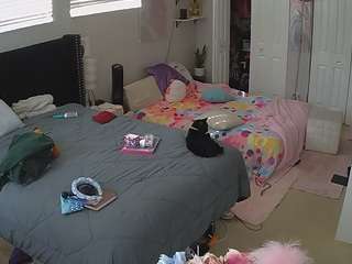 voyeurcam-house-charleys-room