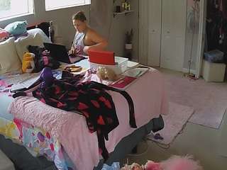 voyeurcam-house-charleys-room