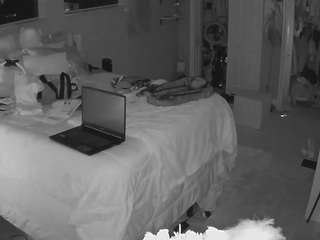 voyeurcam-house-charleys-room