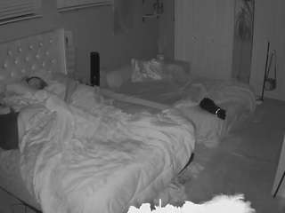 voyeurcam-house-charleys-room