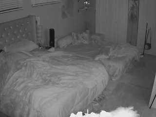 voyeurcam-house-charleys-room
