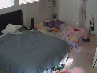 voyeurcam-house-charleys-room