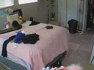 voyeurcam-house-charleys-room
