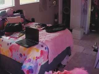 voyeurcam-house-charleys-room