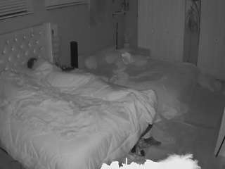 voyeurcam-house-charleys-room