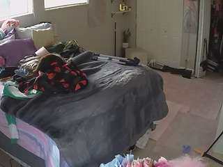 voyeurcam-house-charleys-room webcam model