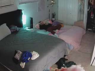 voyeurcam-house-charleys-room